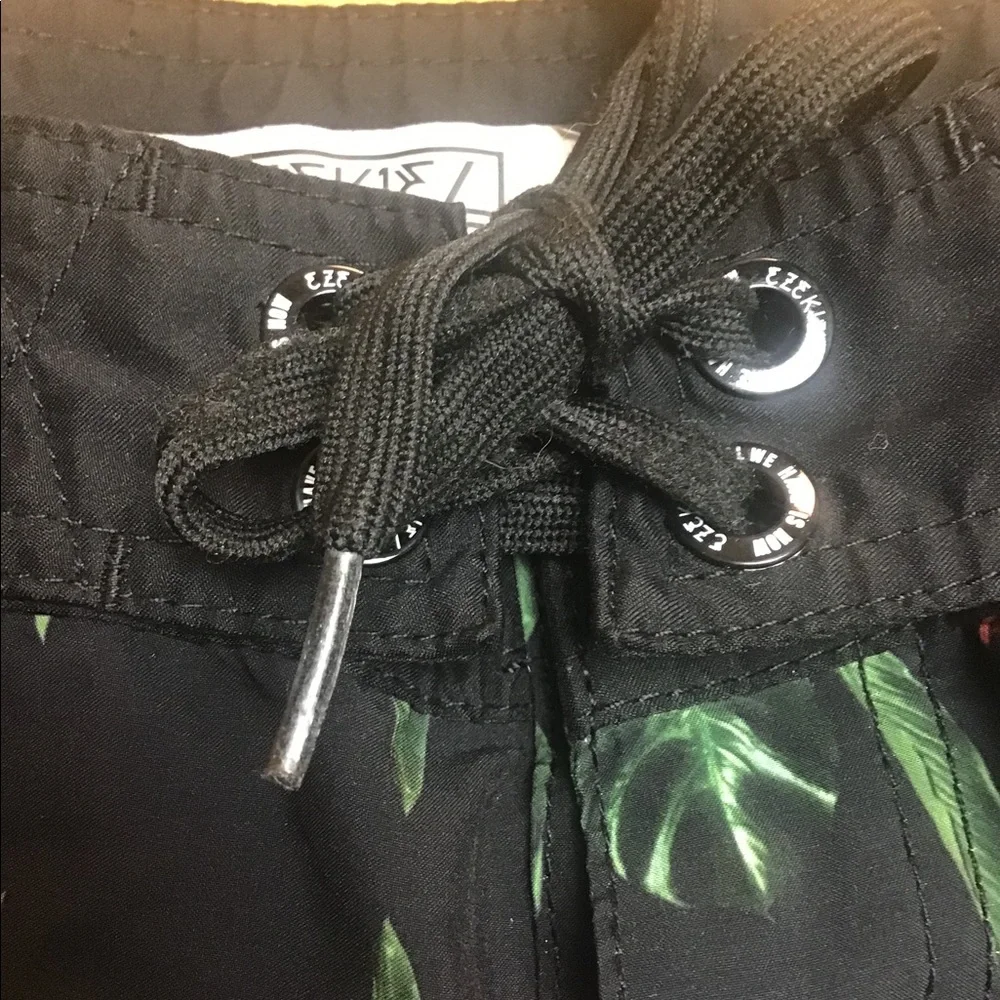 Ezekiel board shirt